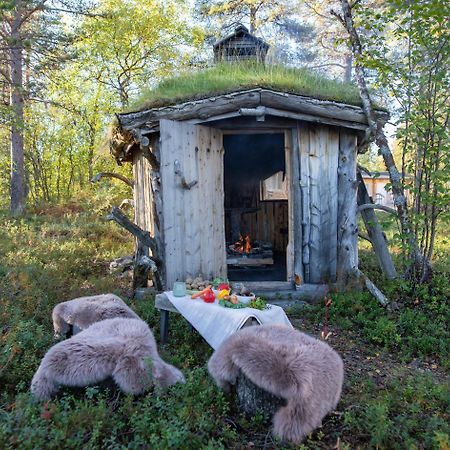 Hirsi - The White Blue Wilderness Lodge Kaamanen Exterior photo