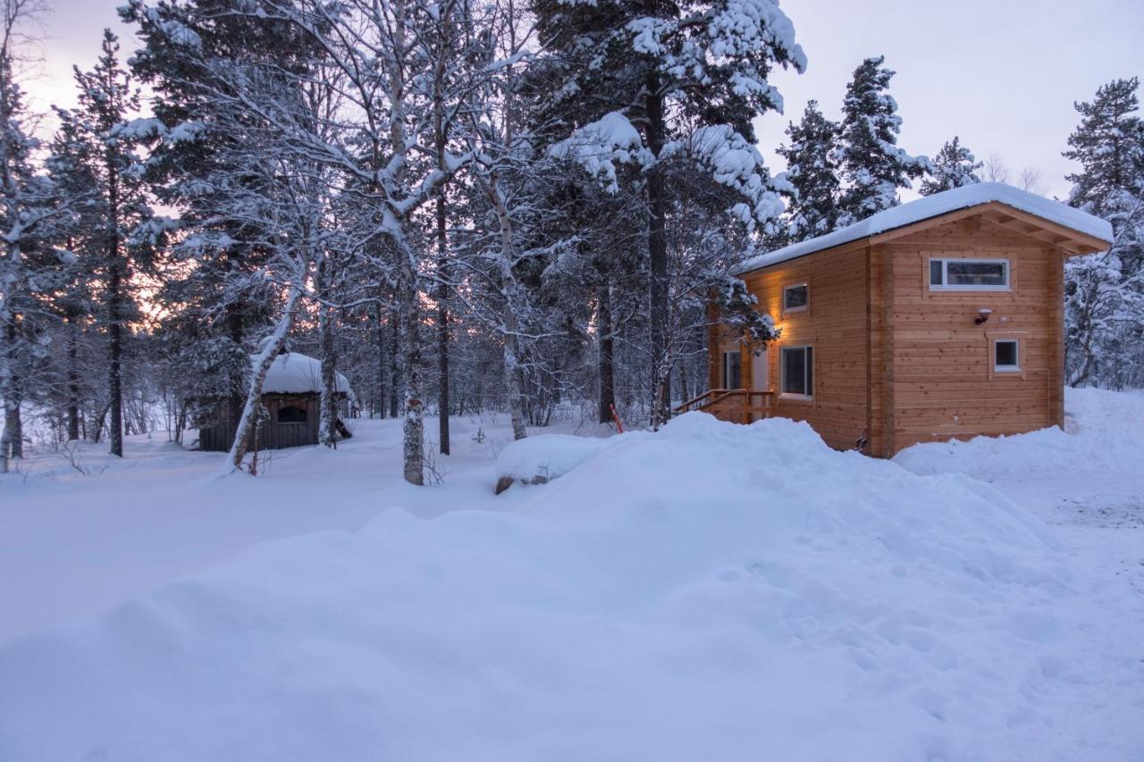 Hirsi - The White Blue Wilderness Lodge Kaamanen Exterior photo